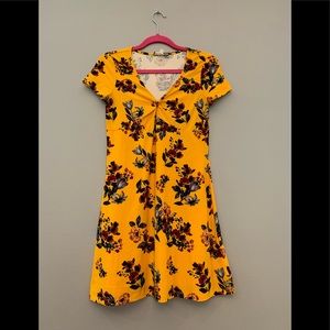 Short/cap sleeved spring/summer time drsss